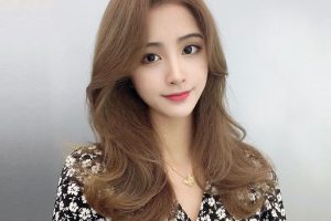 美发调理秘籍：10个让你头发焕发光彩，打造柔顺、丰盈的发质