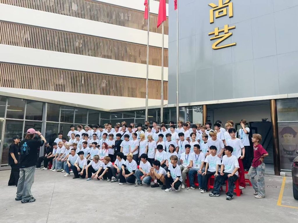 广州毕业季：尚艺美发学院报名热潮来袭