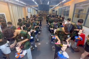 广州学美发，小孩毕业想学美发，尚艺美发学校怎么样