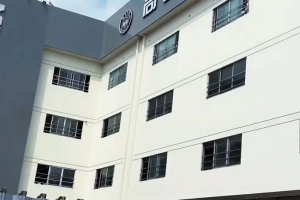 学美发一技之长，广州尚艺美发培训学校新校区怎么样，住宿饭堂方便学员，有就业推荐，烫染剪发多课程选择