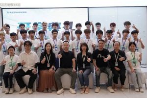 广州尚艺学院基础发型师课程有吗?